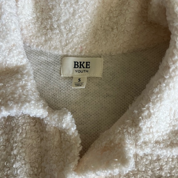 BKE Cream Textured Shacket - Picture 6 of 11